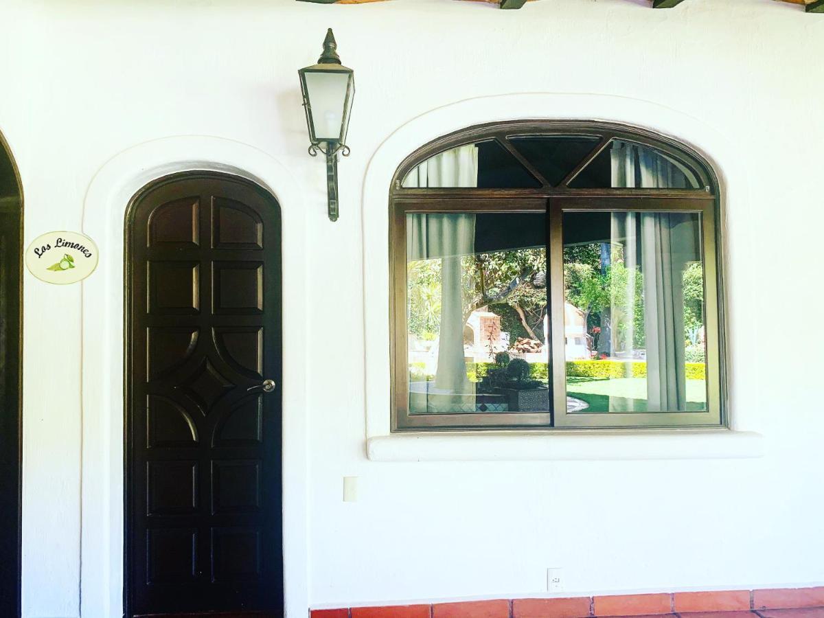 Caroline Bella Bed & Breakfast อาจิจิก ภายนอก รูปภาพ