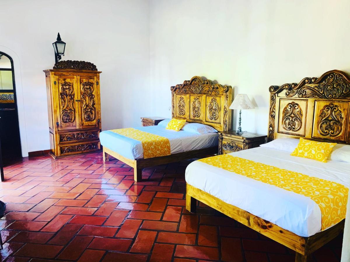 Caroline Bella Bed & Breakfast อาจิจิก ภายนอก รูปภาพ